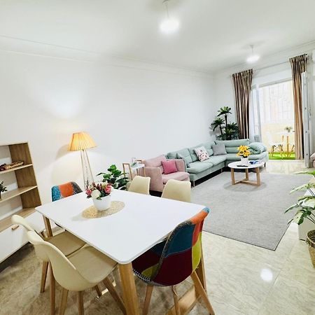 Appartement F5 Spacieux Equipe Haut Standing Mahelma Alger 外观 照片