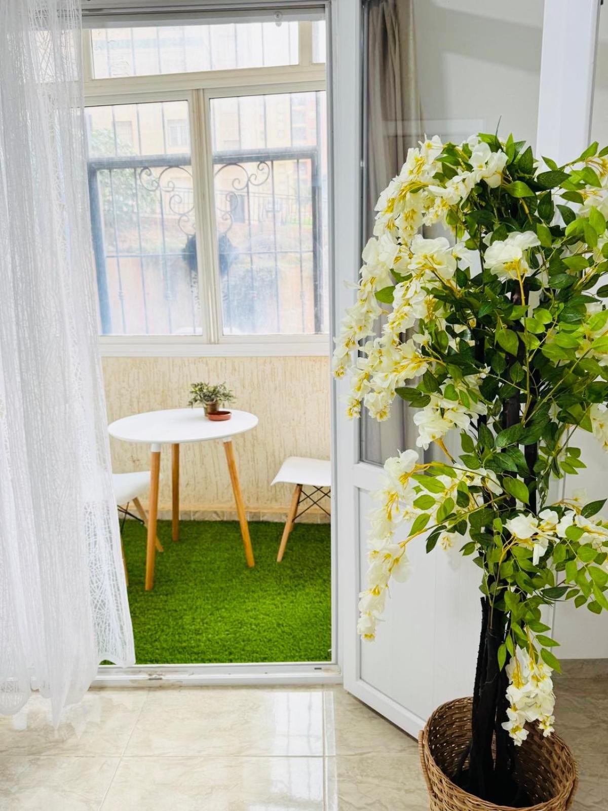 Appartement F5 Spacieux Equipe Haut Standing Mahelma Alger 外观 照片