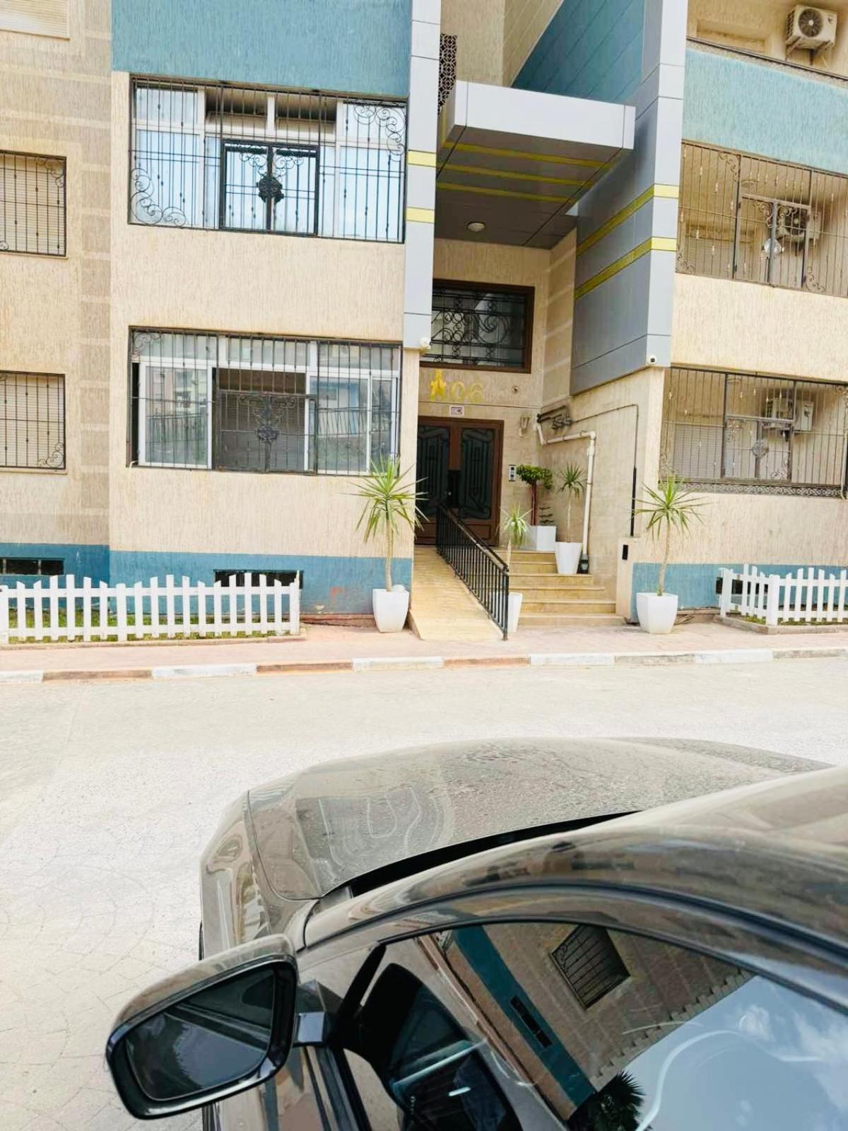 Appartement F5 Spacieux Equipe Haut Standing Mahelma Alger 外观 照片