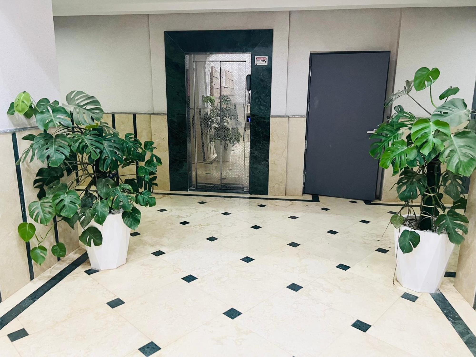 Appartement F5 Spacieux Equipe Haut Standing Mahelma Alger 外观 照片