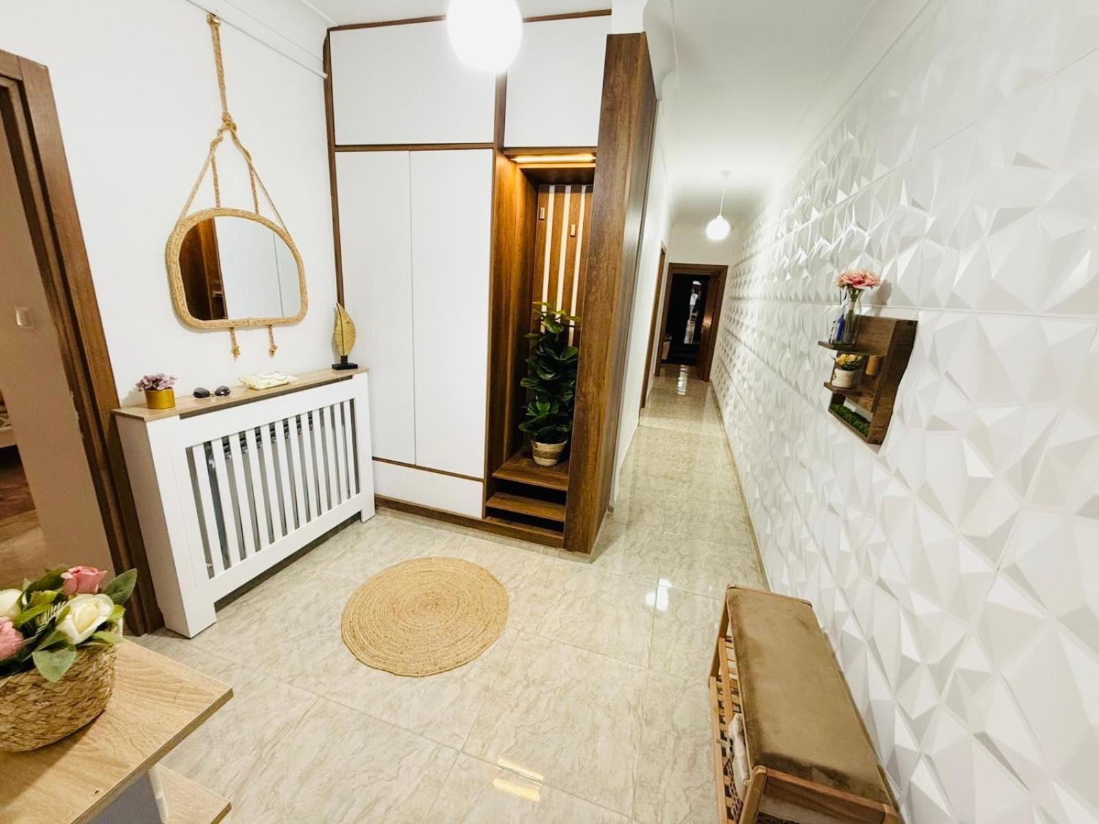 Appartement F5 Spacieux Equipe Haut Standing Mahelma Alger 外观 照片