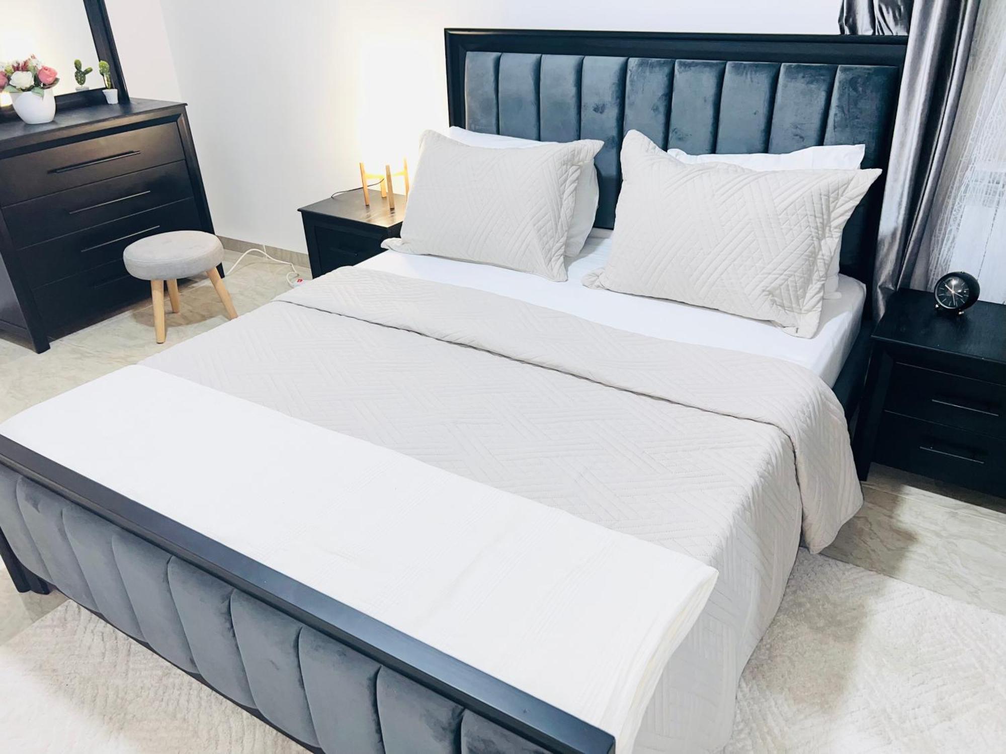 Appartement F5 Spacieux Equipe Haut Standing Mahelma Alger 外观 照片