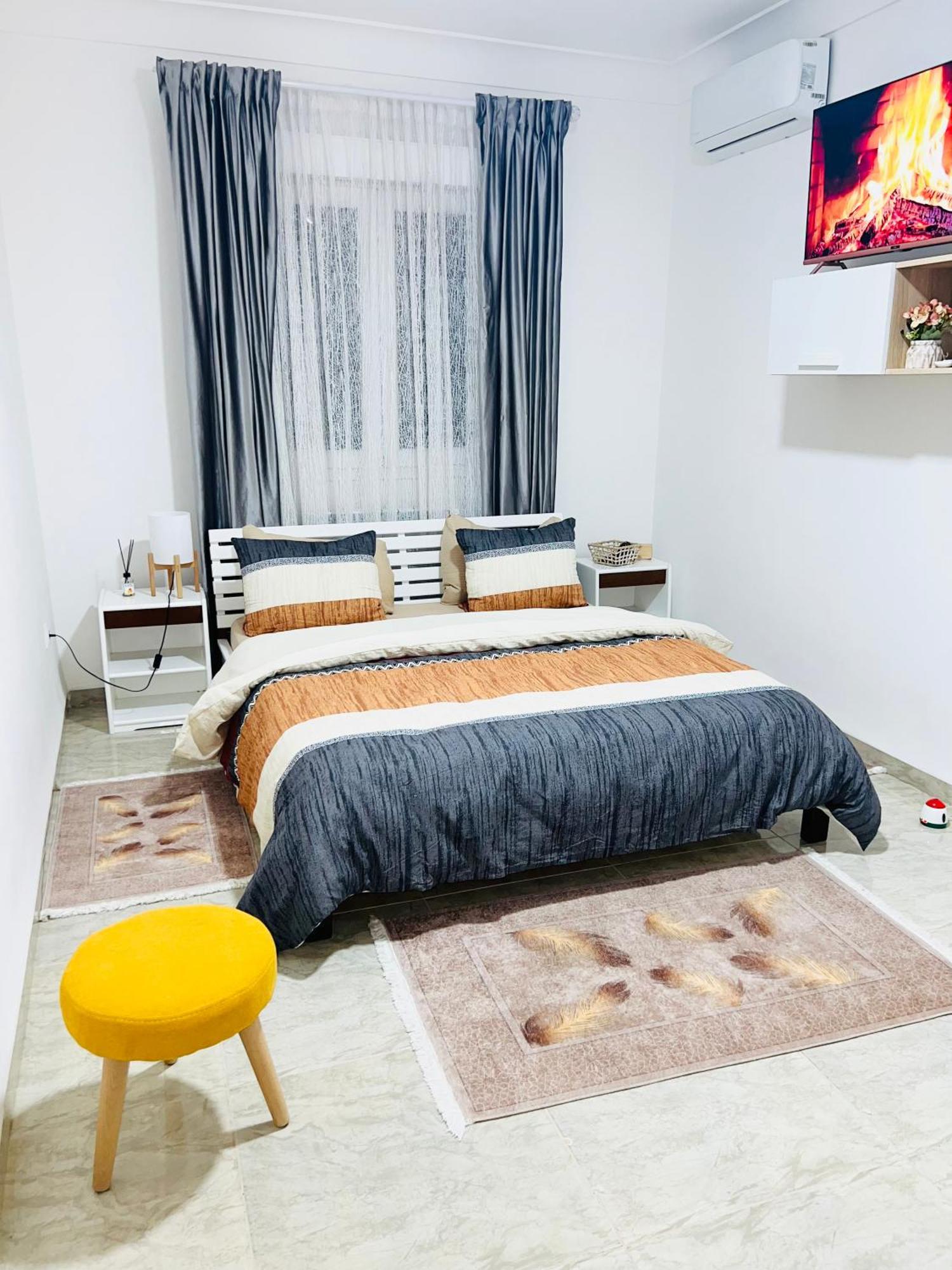 Appartement F5 Spacieux Equipe Haut Standing Mahelma Alger 外观 照片
